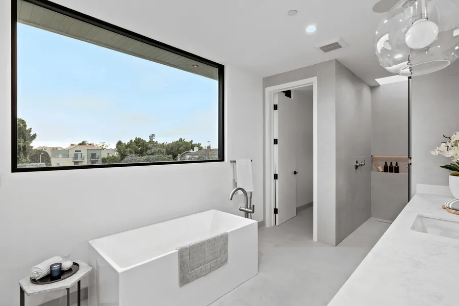 3041 Mountain View Ave, Mar Vista, CA
