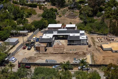 6626 Zumirez Drive, Malibu, CA
