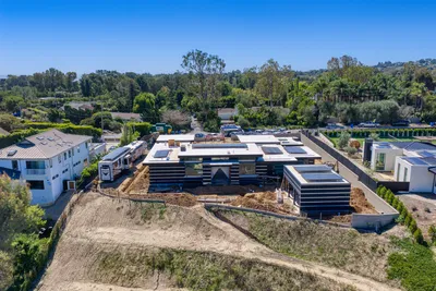 6642 Zumirez Drive, Malibu, CA