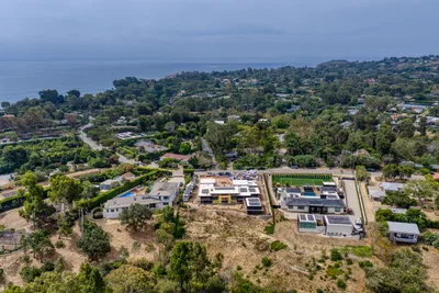 6642 Zumirez Drive, Malibu, CA