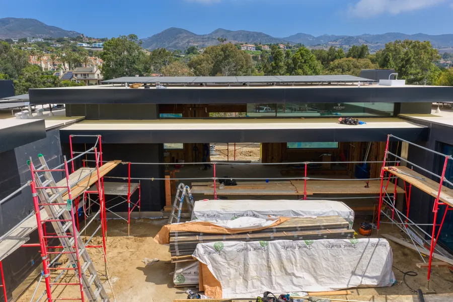 6642 Zumirez Drive, Malibu, CA