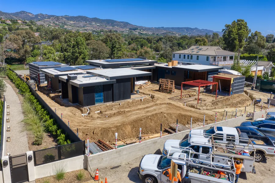 6642 Zumirez Drive, Malibu, CA