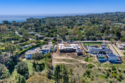6642 Zumirez Drive, Malibu, CA