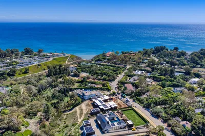 6642 Zumirez Drive, Malibu, CA